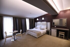 Hotel 1 Maji