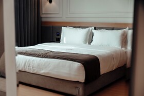 Holiday Hotel