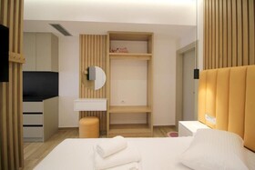 Alis Apartments