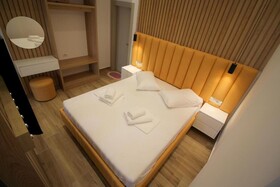 Alis Apartments