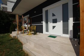 Alis Apartments