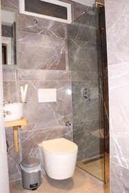 Bebi Apartments