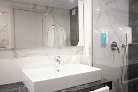 Bougainville Bay Resort & Spa