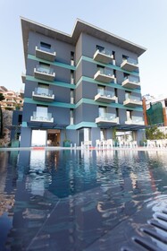 Buze Boutique Hotel