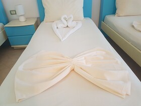 Cocktail & Dreams - Beach Hotel