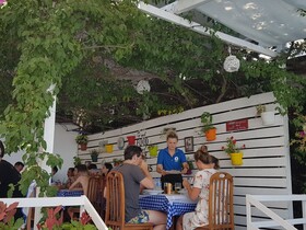 Cocktail & Dreams - Beach Hotel
