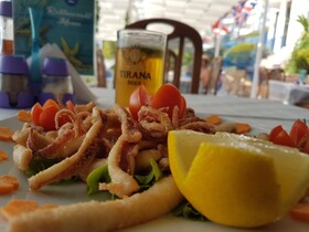 Cocktail & Dreams - Beach Hotel
