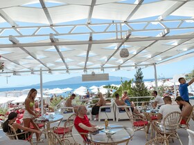 Cocktail & Dreams - Beach Hotel