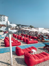 Cocktail & Dreams - Beach Hotel