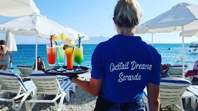 Cocktail & Dreams - Beach Hotel