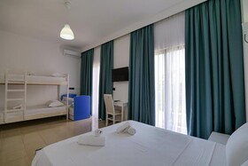 El Mare Hotel