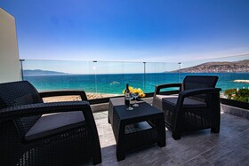 El Primero Hotel