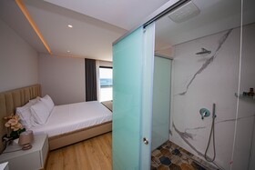 El Primero Hotel
