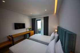 El Primero Hotel