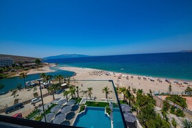 El Primero Hotel
