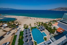 El Primero Hotel