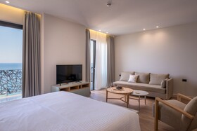 Glow Boutique Hotel & Suites