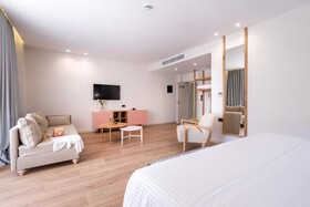 Glow Boutique Hotel & Suites
