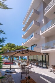 Glow Boutique Hotel & Suites