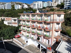 Melsi Apartments