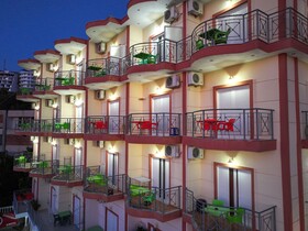 Melsi Apartments