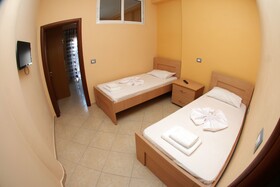 Melsi Apartments