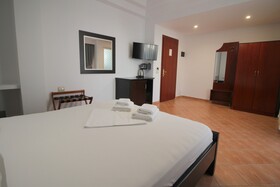 Oskar Hotel