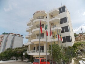 Oskar Hotel
