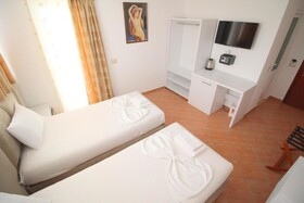 Oskar Hotel
