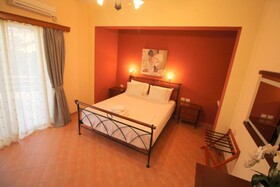 Oskar Hotel