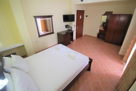 Oskar Hotel