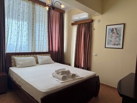 Oskar Hotel