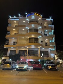 Oskar Hotel