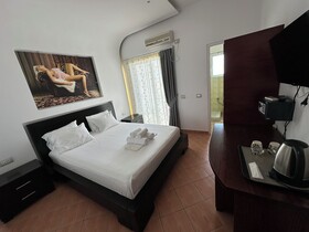 Oskar Hotel