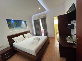 Oskar Hotel