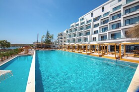 San Angelo Luxury Resort - Adults Only