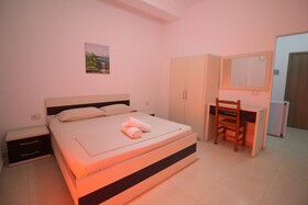 Summer Kiss Hotel