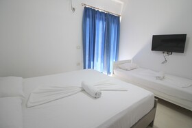 Summer Kiss Hotel