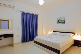 Summer Kiss Hotel