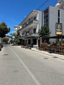 Summer Kiss Hotel