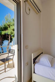 Summer Kiss Hotel