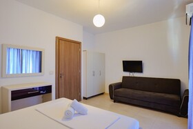 Summer Kiss Hotel
