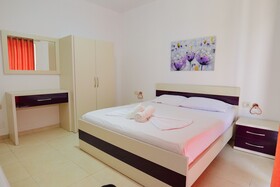 Summer Kiss Hotel