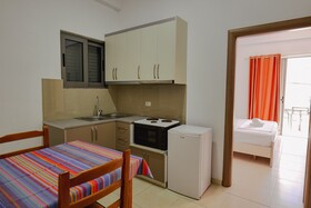 Summer Kiss Hotel