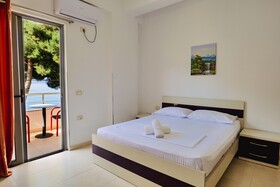 Summer Kiss Hotel