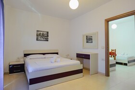 Summer Kiss Hotel