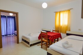 Summer Kiss Hotel