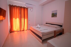 Summer Kiss Hotel