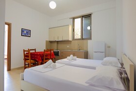 Summer Kiss Hotel