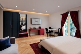 Arte Botique Hotel